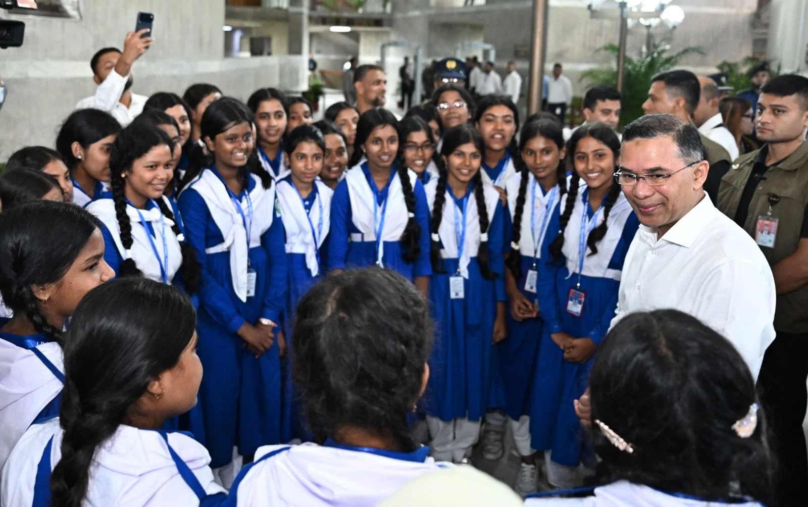 PM urges students to keep homes, schools clean to prevent dengue