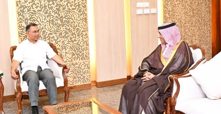 Saudi Crown Prince invites PM Tarique to visit Saudi Arabia