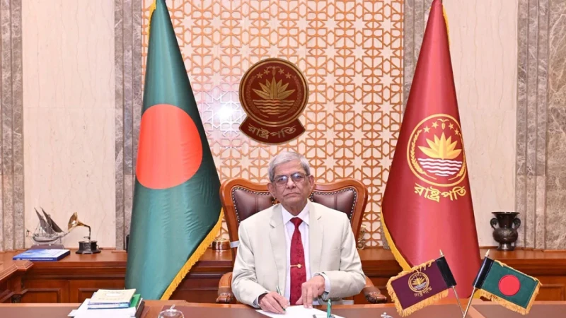 President Mirza Fakhrul begins official duties at Bangabhaban