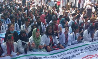 MATS students stage protest in Shahbagh, demand action on key issues