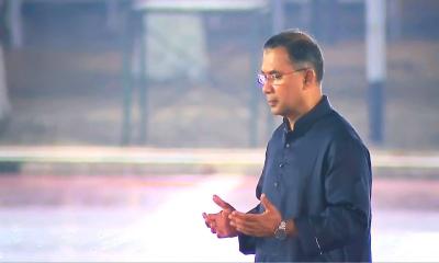 PM offers doa for language heroes at Shaheed Minar for first time in history