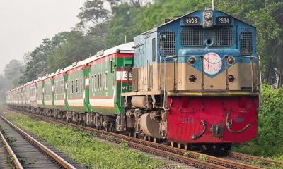 Student blockade snaps Dhaka–Rajshahi train services