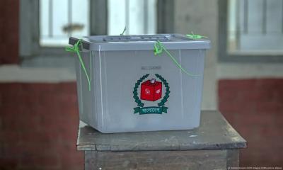 Indecisive voters in Bangladesh surge to 48.5%: Survey