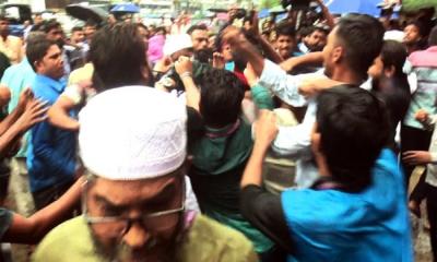 Healthcare reform protest: Hospital staff assault hunger-striking protesters