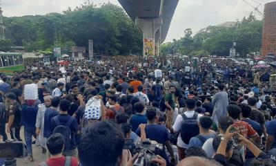 Buet students continue blockade at Shahbagh, severe gridlock across city