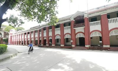 ‘Complete shutdown’ in engineering universities, BUET students boycott exams