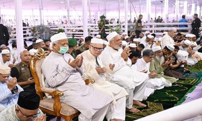 CA Yunus seeks nation’s welfare after Eid-ul-Azha prayers