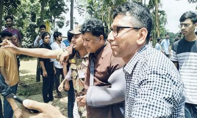 Fresh clashes at CU leave 50 injured, including pro-vice chancellor