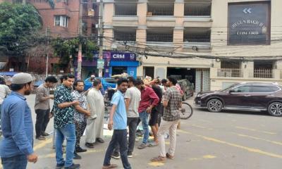 Protesters stage sit-in outside Fazlur Rahman’s residence demanding arrest
