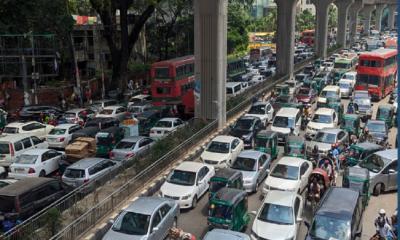 Dhaka traffic gridlock enters third day as political unrest escalates