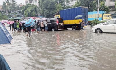 Incessant rain overnight floods streets across Dhaka