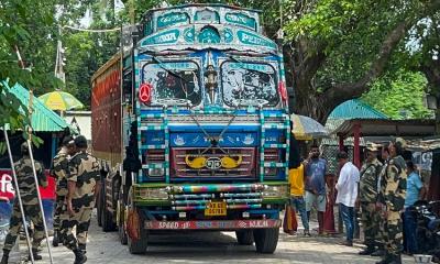 Indian transport workers block Bangladesh-bound Bhutanese stone trucks