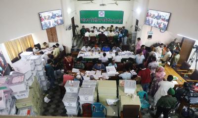 Vote counting completed in 15 halls, full results expected by 1 pm
