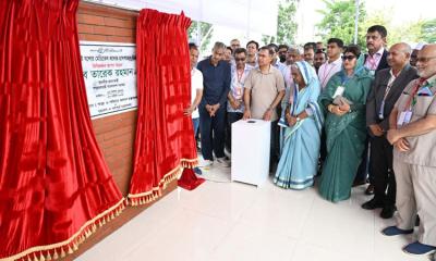 PM unveils plaque of Jashore Medical College Hospital