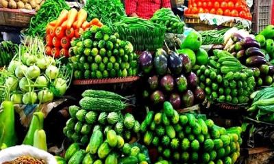 Rain, floods send vegetable prices soaring in Dhaka