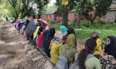 BAU students continue rail blockade for second day