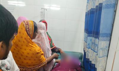 2 girls found dead at madrasa in Chapainawabganj