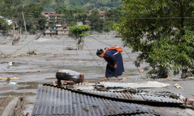 Nepal floods: Survivors airlifted as search for hundreds continues