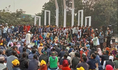 Primary teachers continue protests for pay upgrade, advisers’ resignation