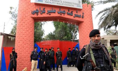 Over 200 prisoners escape from Pakistan jail amid earthquake panic