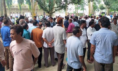 RU teachers, officials go on strike demanding reinstatement of ‘dependent quota’