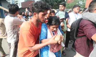 35 injured as police clash with students outside secretariat
