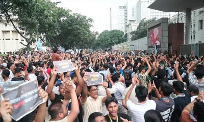Students demand resignation of education adviser and secretary