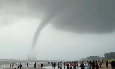 Tornado strikes Cox’s Bazar beach, tourists flee in panic
