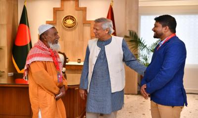 ‘Consider me as Rangpur adviser’, Dr Yunus tells Sayed‍‍`s family