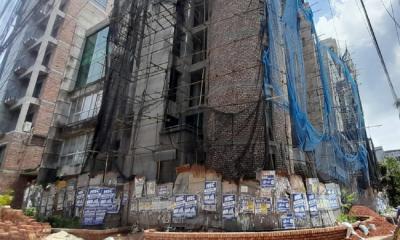3 killed in balcony collapse at under-construction building in Jashore