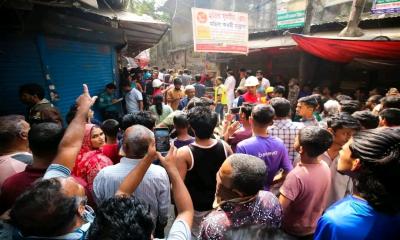 At least 6 dead, hundreds injured as earthquake hits Dhaka and surrounding districts