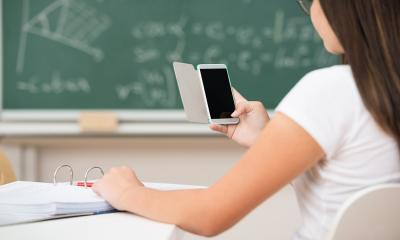 South Korea bans mobile phones in classrooms
