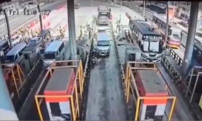 Two arrested after bus crash at toll plaza claims six lives on Dhaka-Mawa Expressway