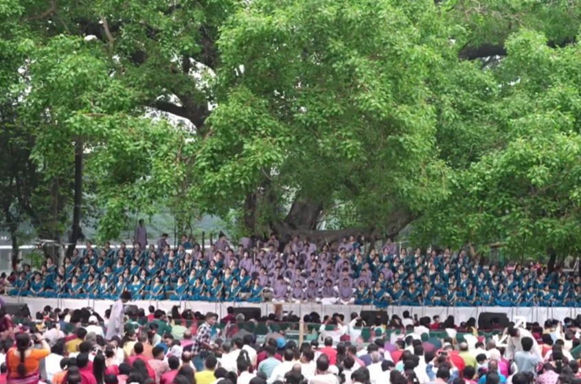 Chhayanaut welcomes Pahela Baishakh at Ramna Batamul