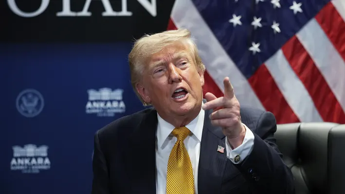 US-Iran tensions intensify as Trump threatens further strikes