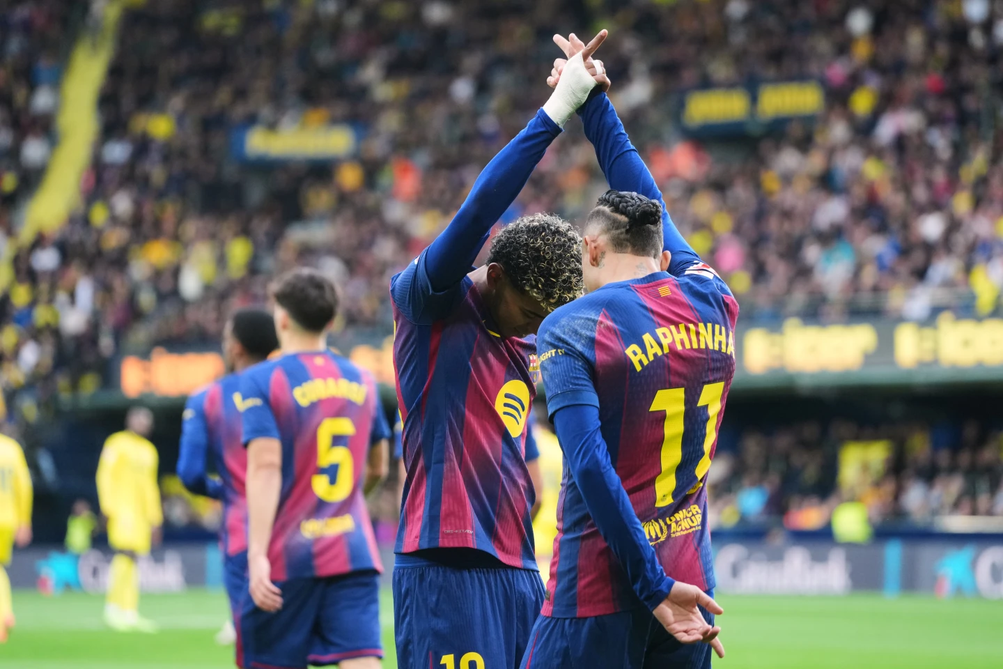 Raphinha, Yamal on target as leaders Barcelona beat Villarreal