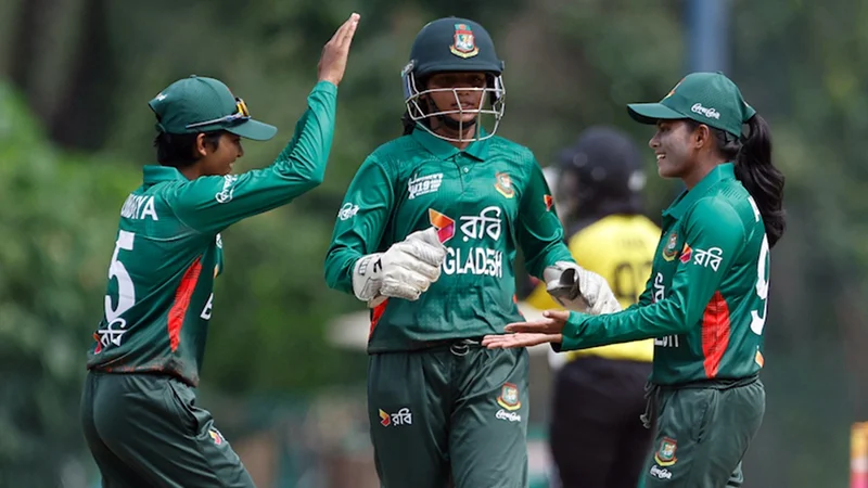 Bangladesh dominates Malaysia to win group title and secure super four spot