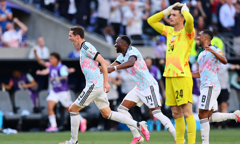 Belgium thrash US 4-1 to reach World Cup quarter-finals