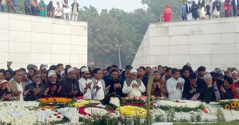 BNP leaders, activists offer prayers at Khaleda Zia’s grave after Jum‍‍`a prayers
