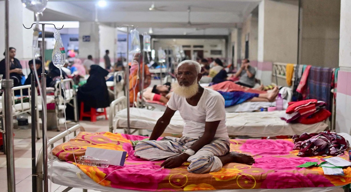 Dengue claims another life; 420 hospitalised in 24 hours