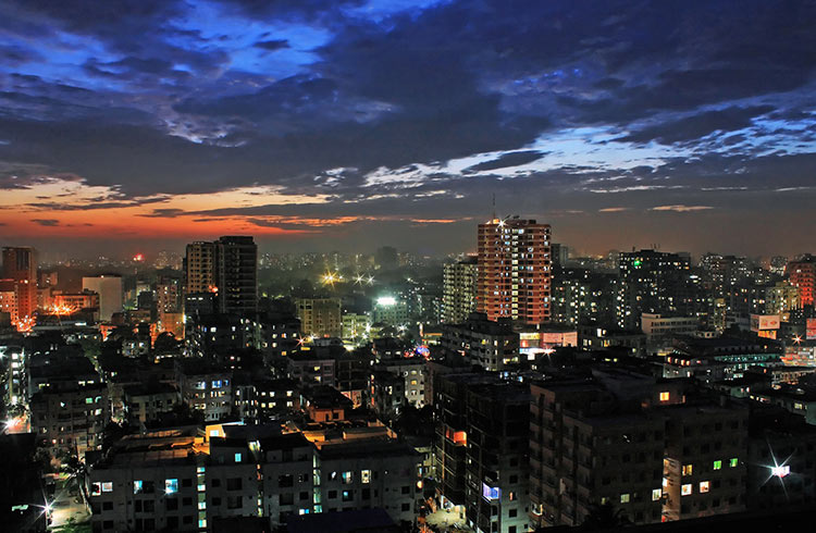 Chaos in Dhaka: Robberies, shooting, and university protests rock the Capital overnight