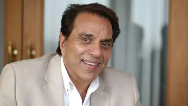 Dharmendra discharged from Mumbai hospital to continue recovery at home