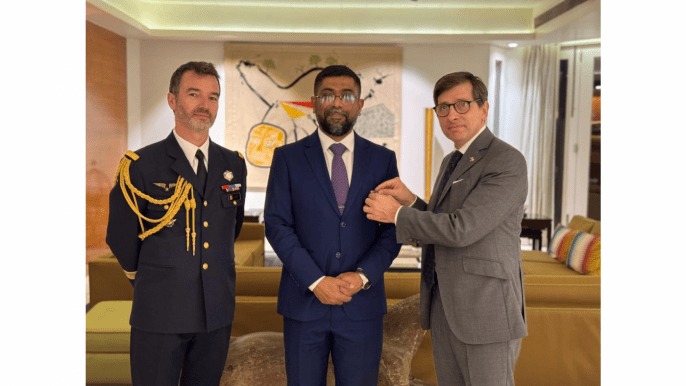 First Bangladeshi Army Officer awarded French national defence medal