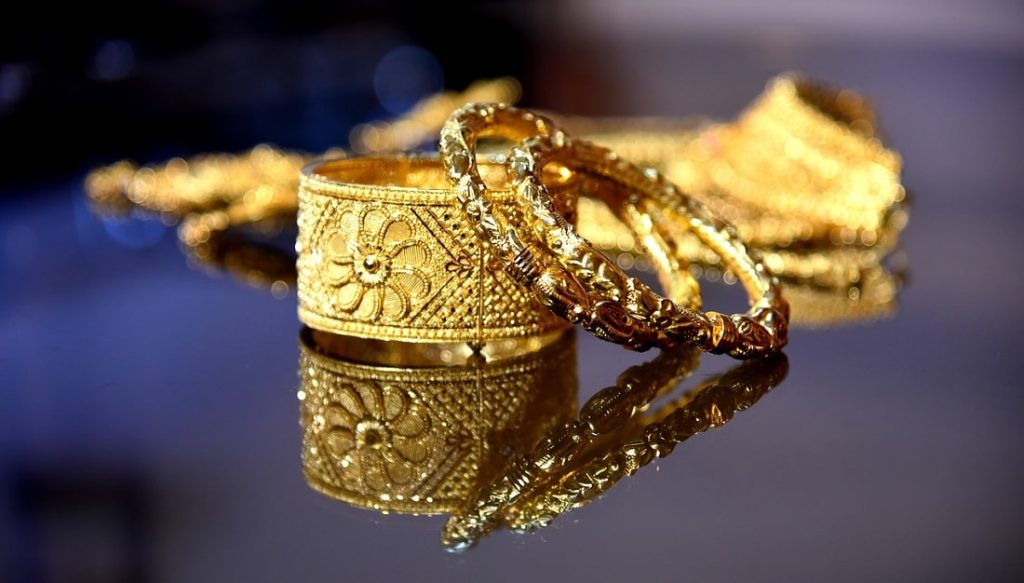 Gold price jumps after two straight reductions