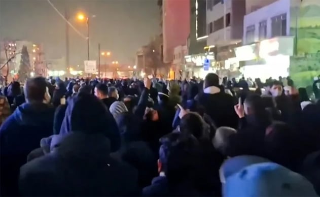 Protests continue in Iran despite nationwide internet shutdown