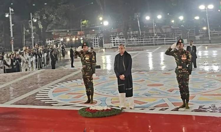 President pays homage to language heroes