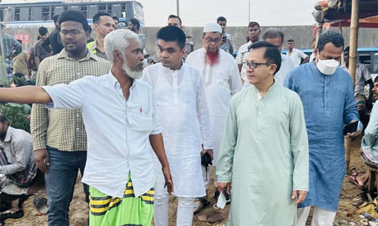 Muktadir visits to Aminbazar to inspect sacrificial hide management