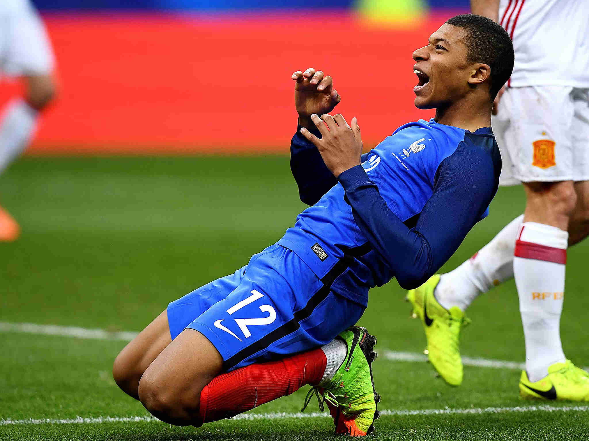 Mbappe fires France into last 16 as Haaland makes Norway history