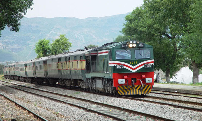 Hijackers seize train in Pakistan, hold over 100 passengers hostage in Balochistan