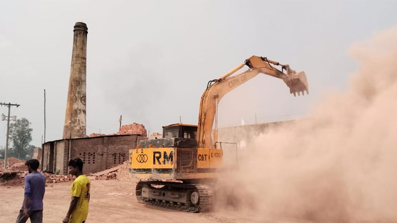 Mobile court cracks down on illegal brick kilns in Sirajganj